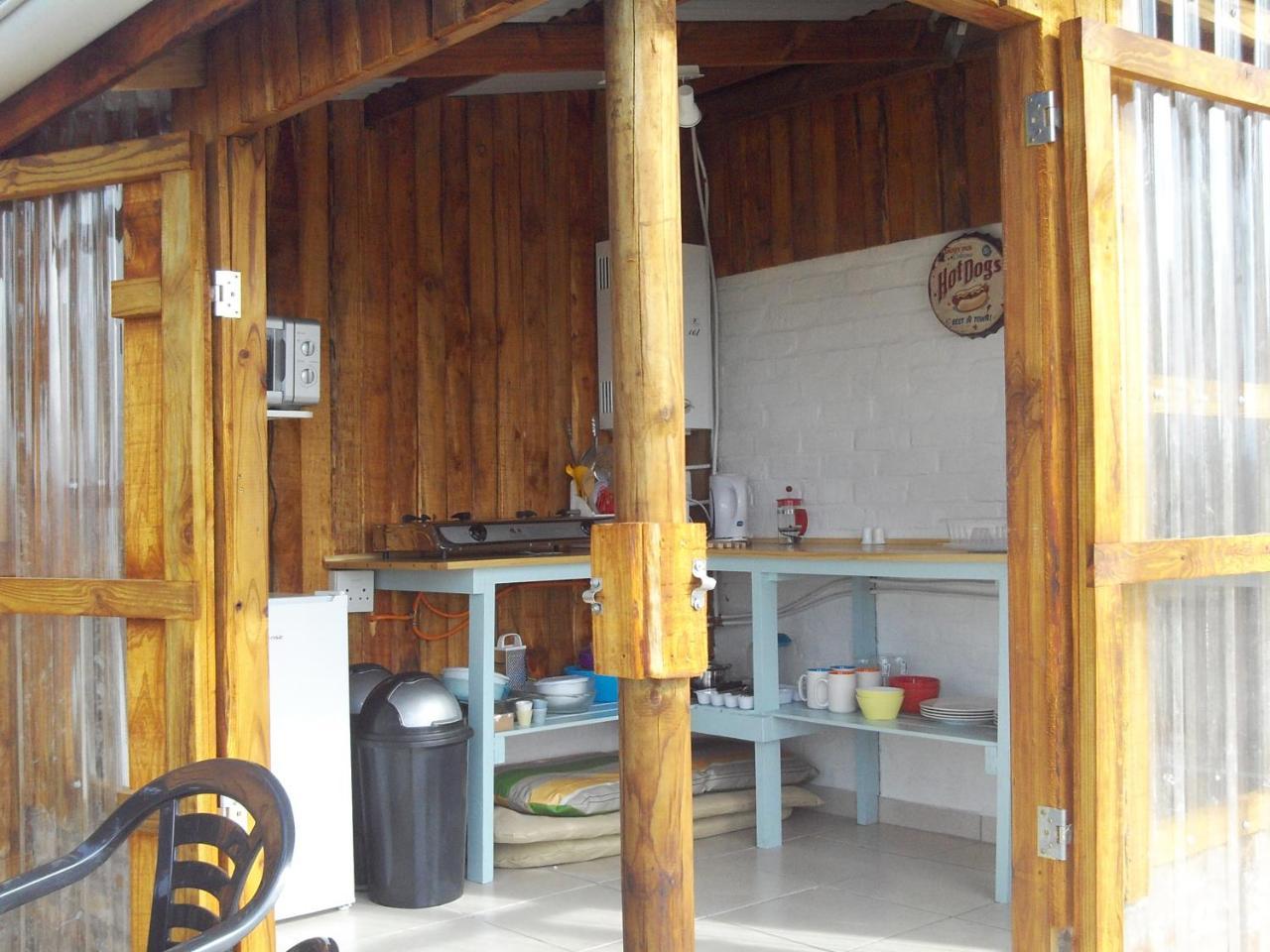 Sedgefield Huts Hotel Exterior photo
