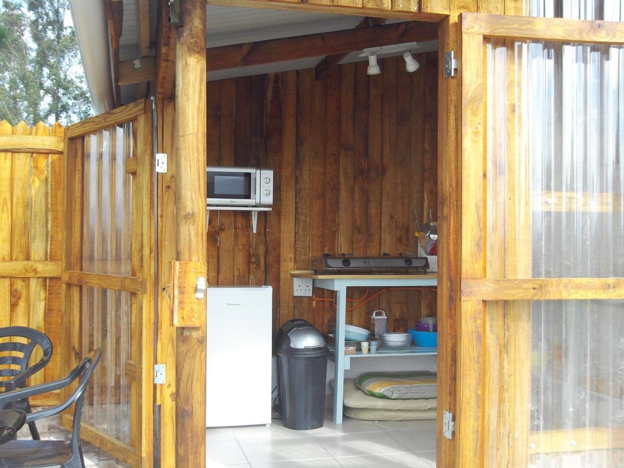 Sedgefield Huts Hotel Exterior photo